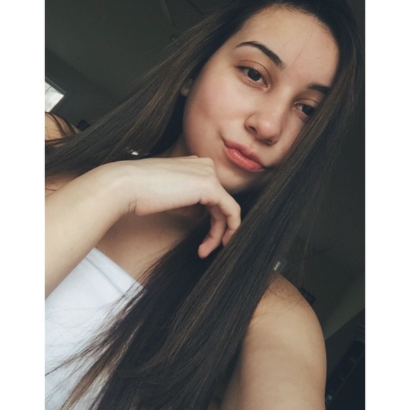 Meet your Posher, Cristine - Picture 1 of 1